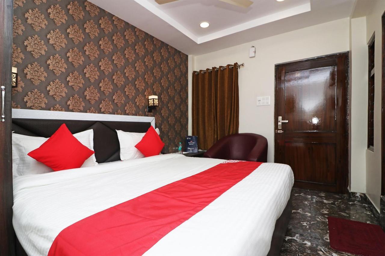 Oyo Hotel Prerna Rāipur Exteriör bild